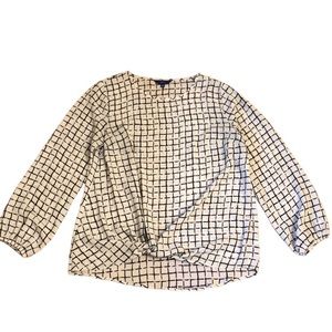 Apt. 9 Printed Knot-Hem Black and White Top Women’s Medium